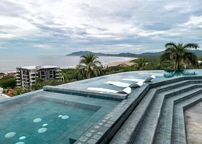 Luxury 5 Minutes From The